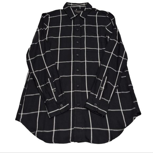 Banana Republic Tops - ✨2/$25 Banana Republic Boyfriend Fit Women plaid button down flannel Lightweight
